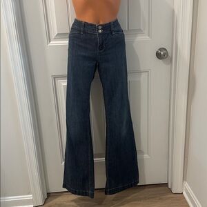 WHBM Blanc Trouser Leg Mid Rise Jeans Size 2R $120 KL EUC